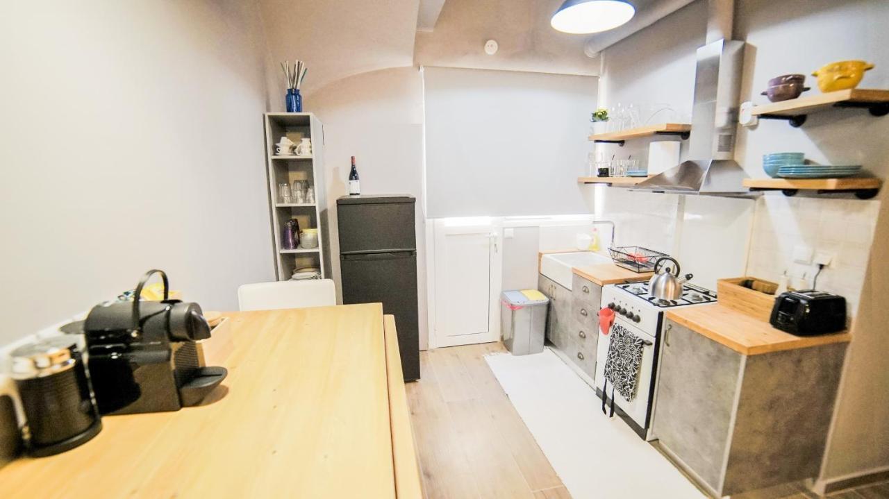 D16 Athens Apartment - 5' Mins To Petralona Metro المظهر الخارجي الصورة